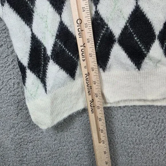 Free People Sweater Women's Through the Motions Cropped Argyle Plaid Vest SIze M - Picture 5 of 9